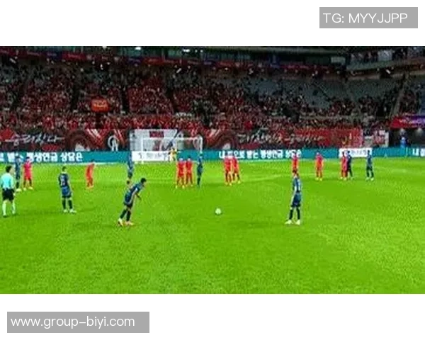 巴拉圭后卫失误助攻韩国严智星抽射破门取得领先 巴拉圭后卫失误助攻韩国严智星抽射破门取得领先